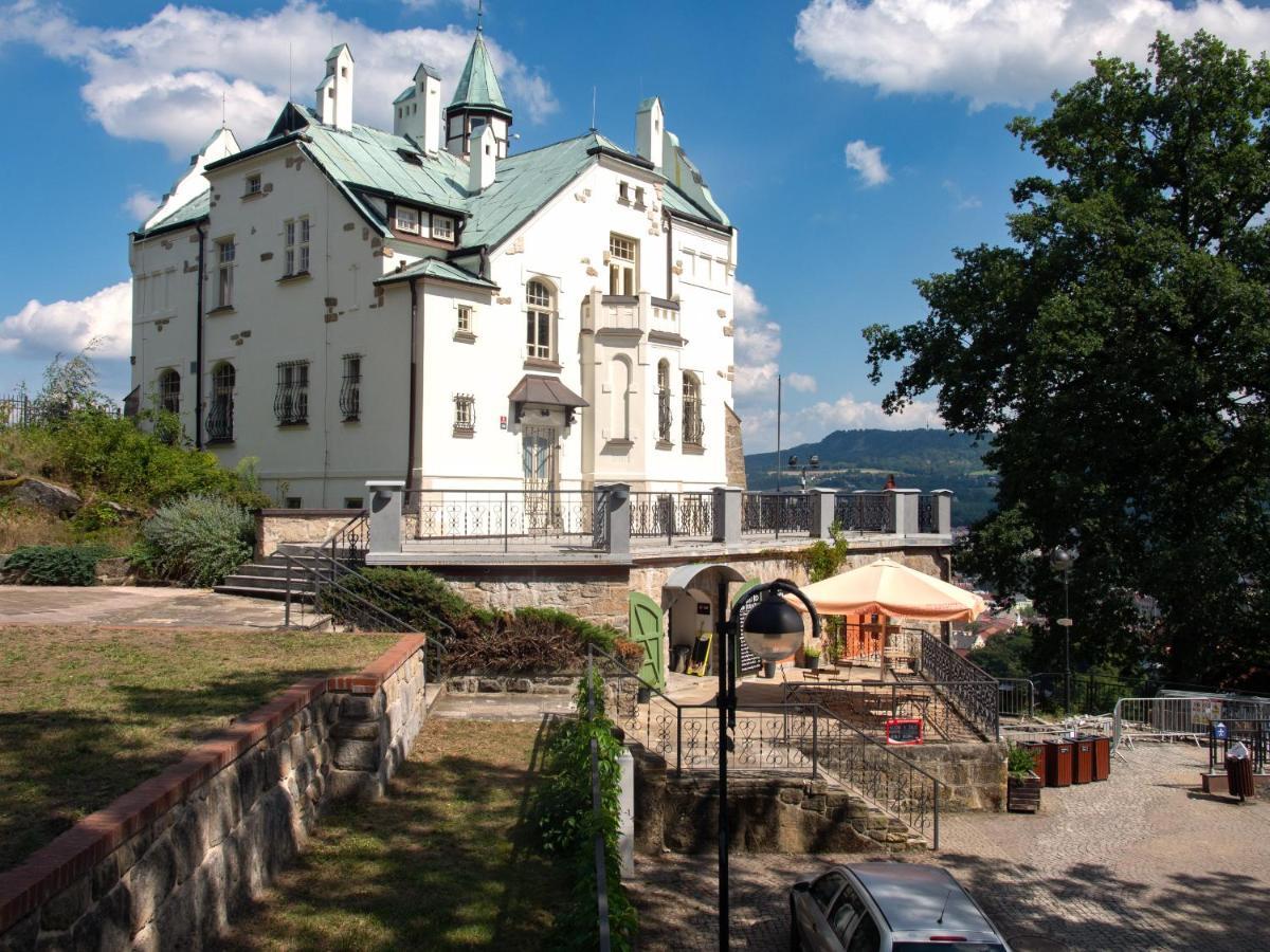 Laurahaus Villa Decin Exterior photo